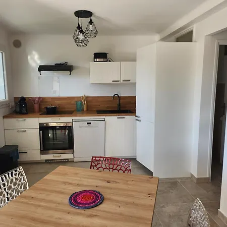A Centre Apartment Frejus